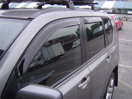 Nissan X-Trai 2007- vetosuojat Dark Smoke 4 ikkuna sarja\\n\\n5.7.2011 19.23